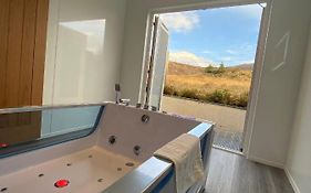 Highland Stays - Ben View Room&Jacuzzi Bath